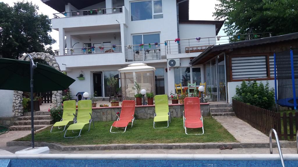 Villa Lucy Varna Buitenkant foto