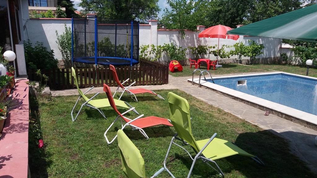 Villa Lucy Varna Buitenkant foto